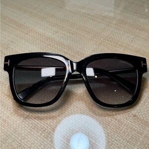 Tom Ford Tracy TF435 01B Black Oversized Sunglasses Made in Italy